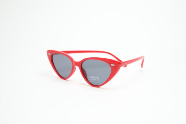 Scarlet Glam - Image 2