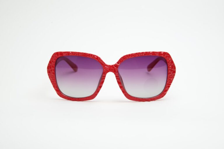 Glamorous Squared (Red) - Image 1